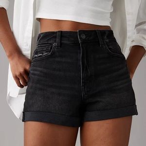 American Eagle Black mom shorts
